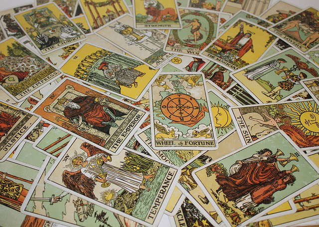 Tarot Legging Online door Ervaren Tarotist over en meer.. | Spirit4U | De maatschappelijke gesprekslijn